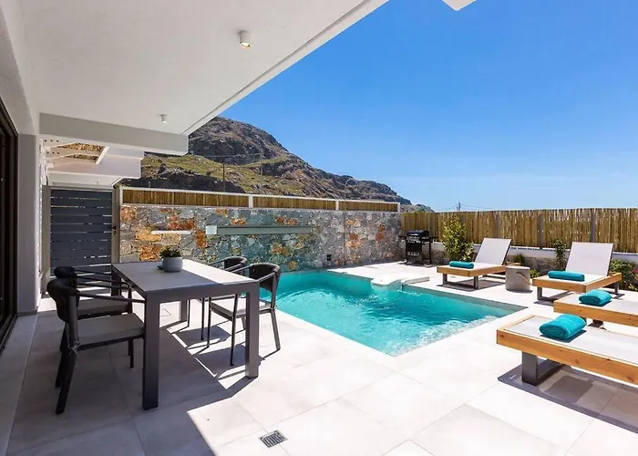 Villa Daphne-Naiades/ 2 Bedrooms,Luxury,Beachfront