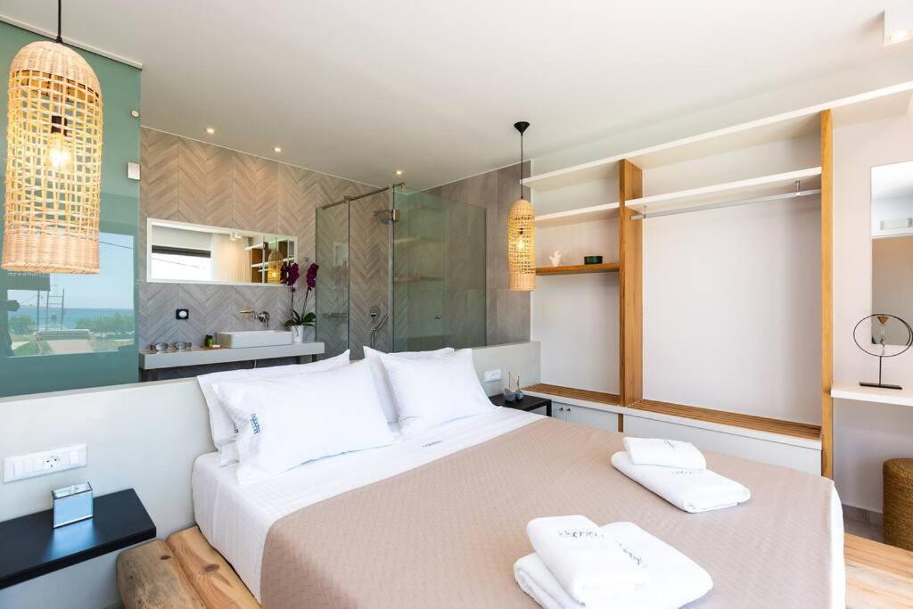 Daphne-naiades/ 2 Bedrooms,luxury,beachfront Casa vacanze Plakias